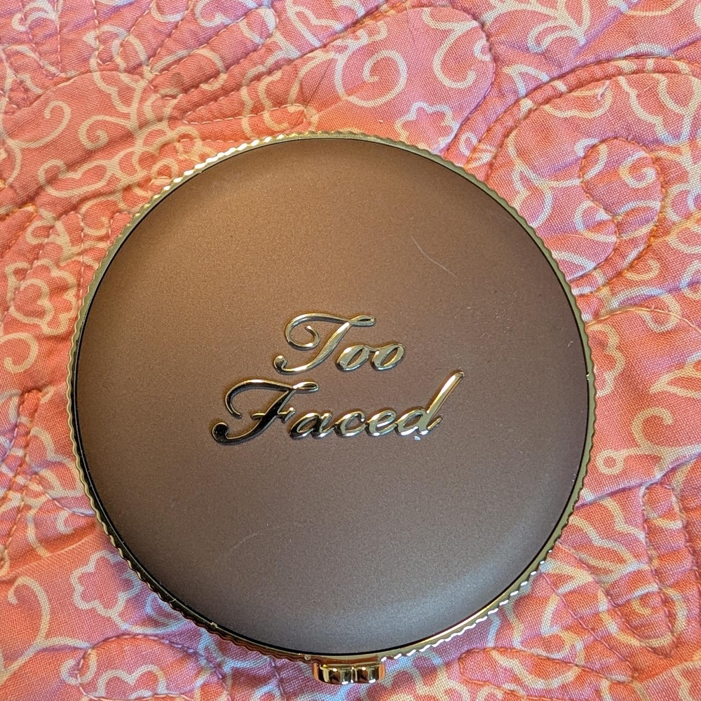 Too Faced BRAND NEW - MILK Chocolate Soleil Matte Bronzer